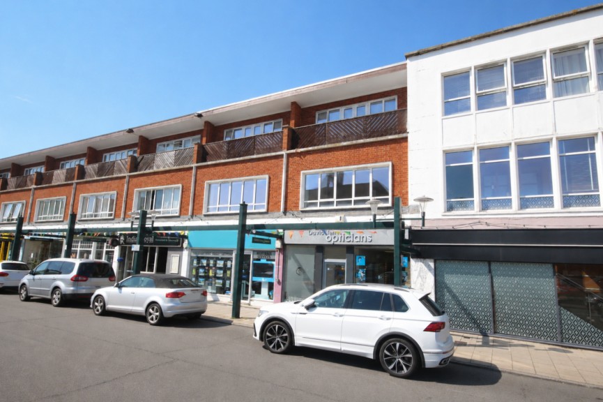 2 bedroom Flat for Letting Arena Parade, Letchworth Garden City, Hertfordshire