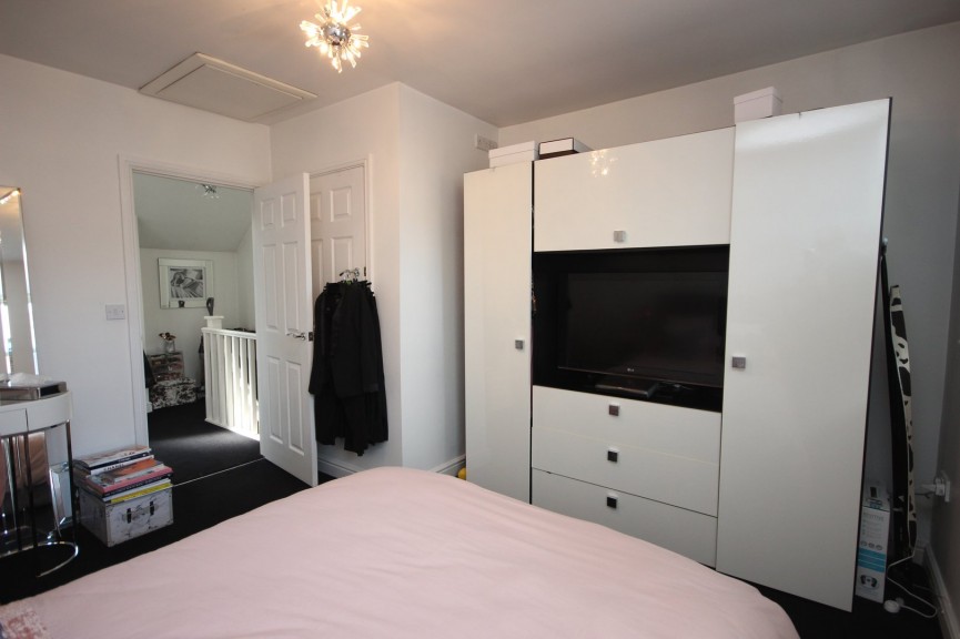 2 bedroom House for Sale Barton-le-Clay, Bedfordshire