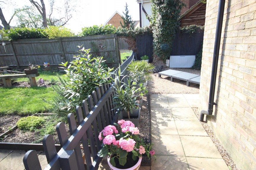 2 bedroom House for Sale Barton-le-Clay, Bedfordshire