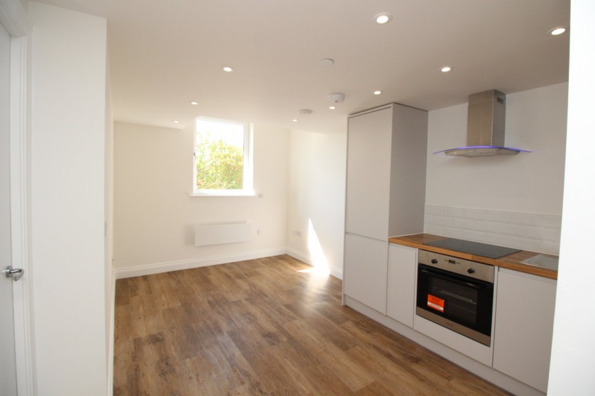 1 bedroom Flat for Letting Old Park Road, Hitchin, Hertfordshire