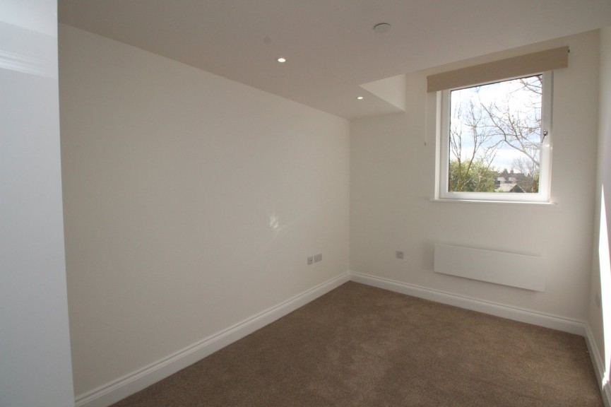 1 bedroom Flat for Letting Old Park Road, Hitchin, Hertfordshire