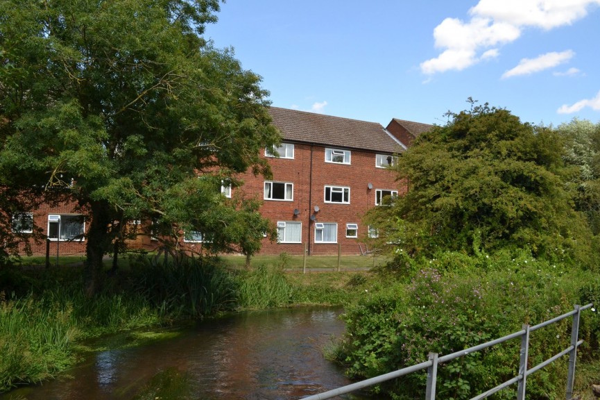 1 bedroom Flat for Letting Ickleford, Hitchin, Hertfordshire