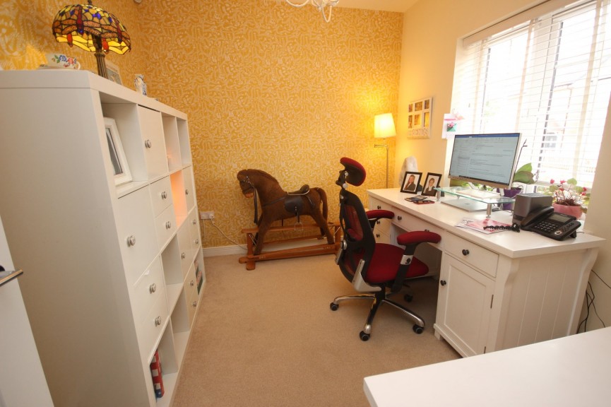 4 bedroom House for Sale Silsoe, Bedfordshire