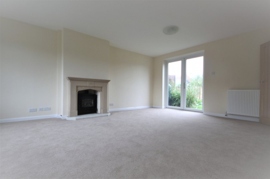3 bedroom House for Letting Primrose Lane, Arlesey, Bedfordshire