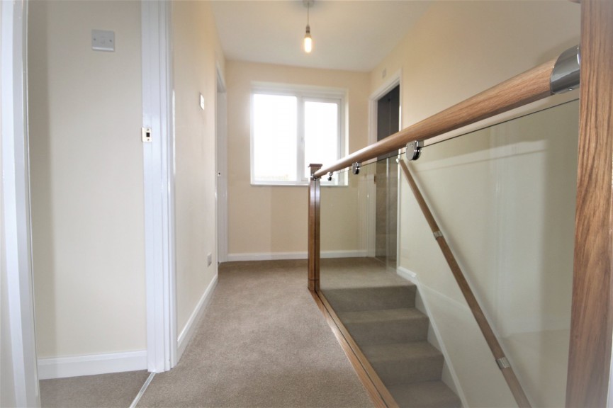 3 bedroom House for Letting Primrose Lane, Arlesey, Bedfordshire