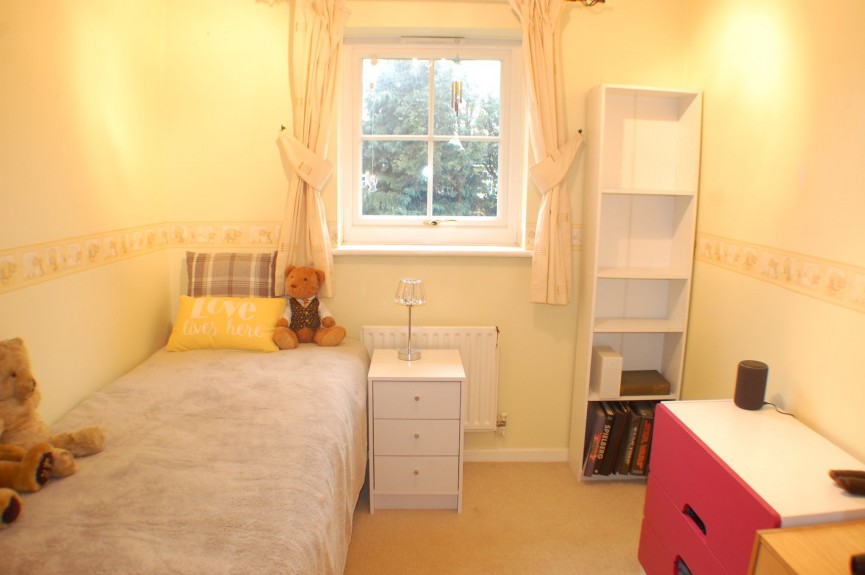 2 bedroom House for Sale Woolmer Green, Knebworth, Hertfordshire