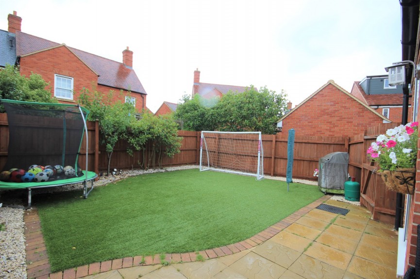 4 bedroom House for Sale Ampthill, Bedfordshire