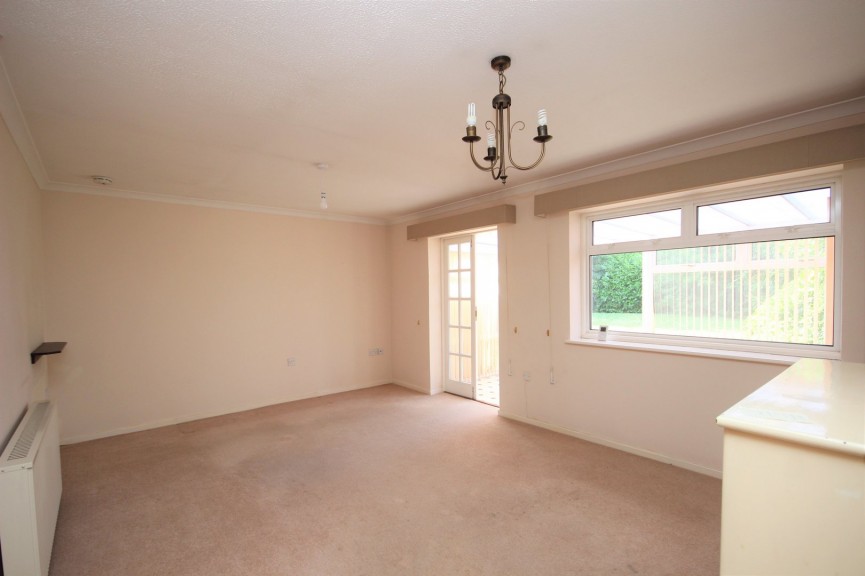 2 bedroom Bungalow for Sale Ampthill, Bedfordshire