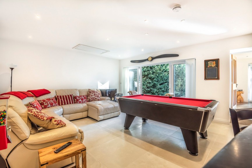 4 bedroom House for Sale Billington Road, Leighton Buzzard, Bedfordshire