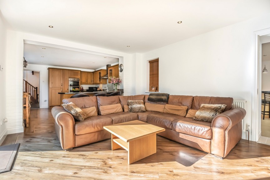4 bedroom House for Sale Billington Road, Leighton Buzzard, Bedfordshire