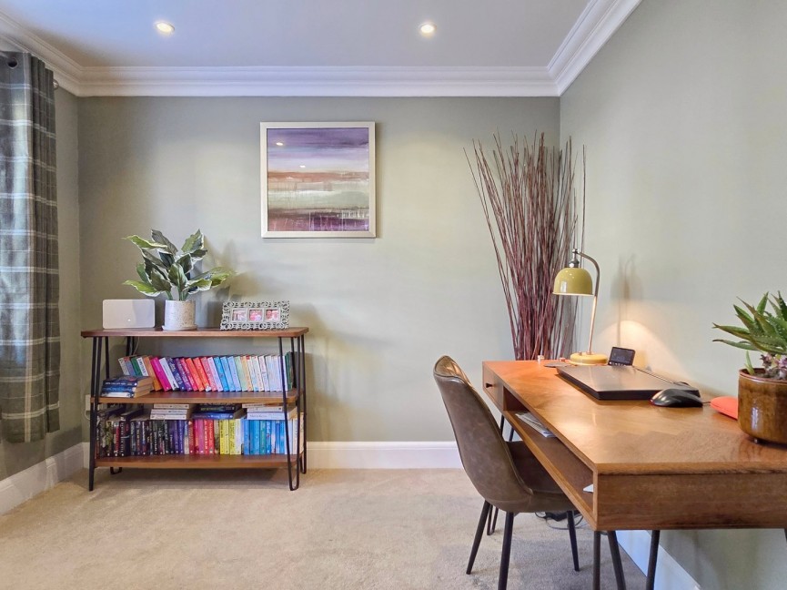 5 bedroom House for Sale Clophill, Bedfordshire