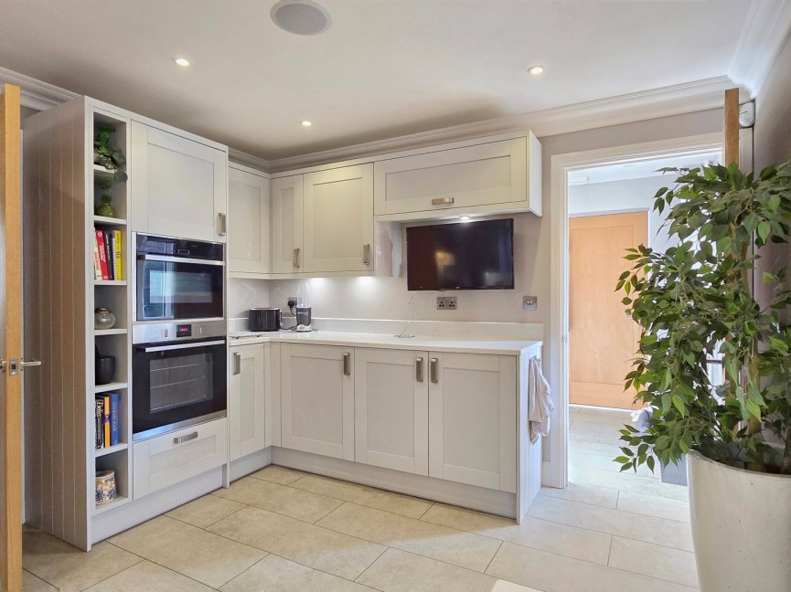 5 bedroom House for Sale Clophill, Bedfordshire