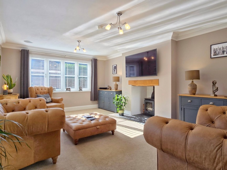 5 bedroom House for Sale Clophill, Bedfordshire