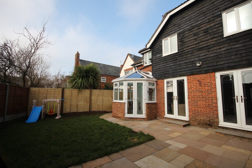 3 bedroom Property for Letting High Street, Meppershall, Bedfordshire