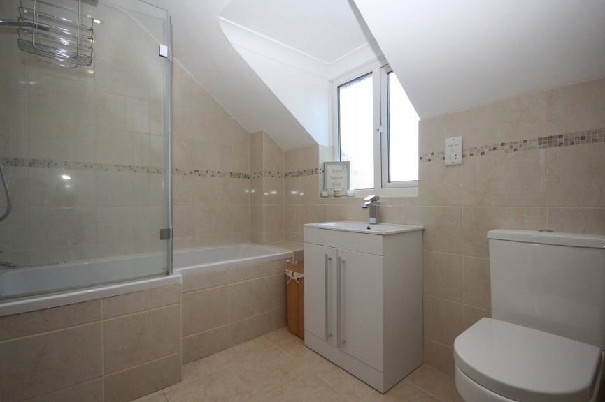 3 bedroom Property for Letting High Street, Meppershall, Bedfordshire