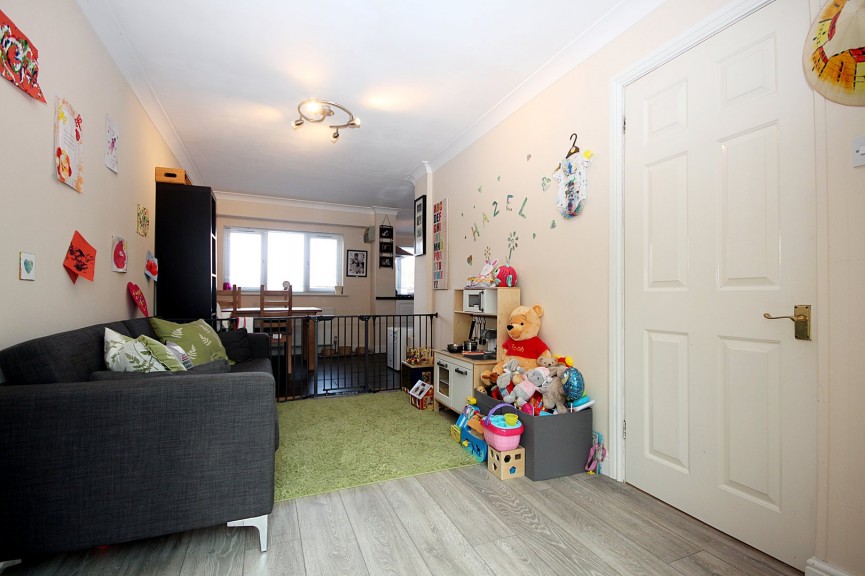 3 bedroom Property for Letting High Street, Meppershall, Bedfordshire