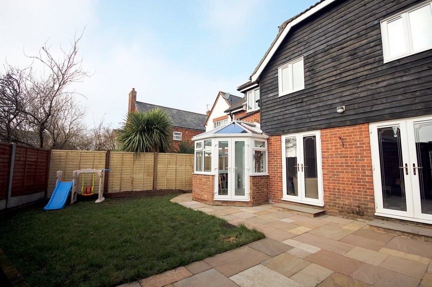 3 bedroom Property for Letting High Street, Meppershall, Bedfordshire
