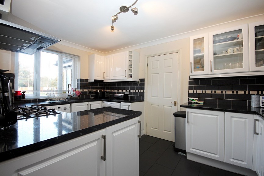 3 bedroom Property for Letting High Street, Meppershall, Bedfordshire