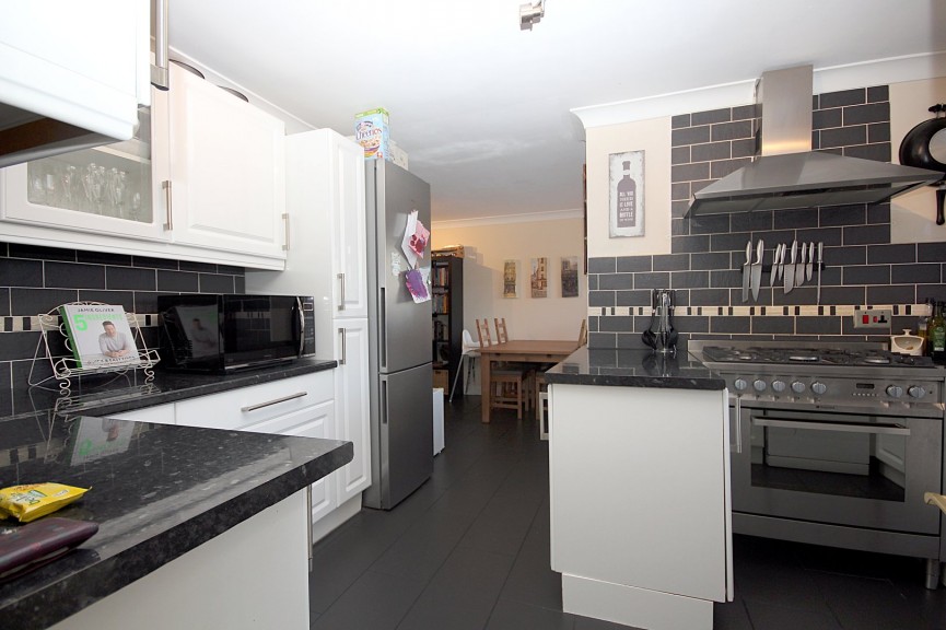3 bedroom Property for Letting High Street, Meppershall, Bedfordshire