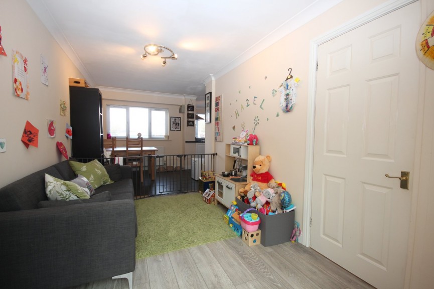 3 bedroom Property for Letting High Street, Meppershall, Bedfordshire