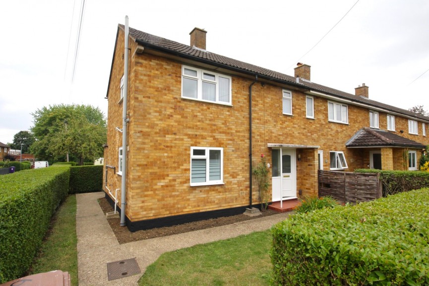3 bedroom House for Letting Northfields, Letchworth Garden City, Hertfordshire