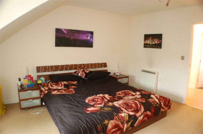 2 bedroom Flat for Sale Park Lane, KNEBWORTH, Hertfordshire