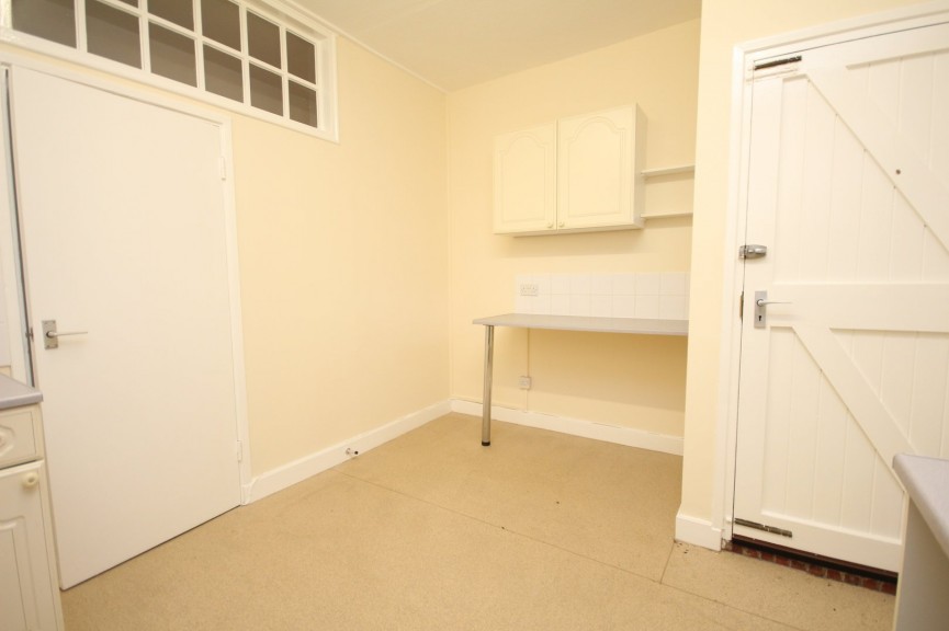 1 bedroom Flat for Letting Station Road, Letchworth Garden City, Hertfordshire