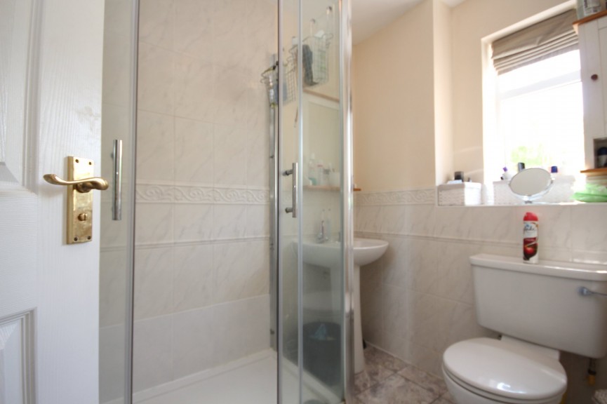 4 bedroom House for Letting Priory Gate, Shefford, Bedfordshire