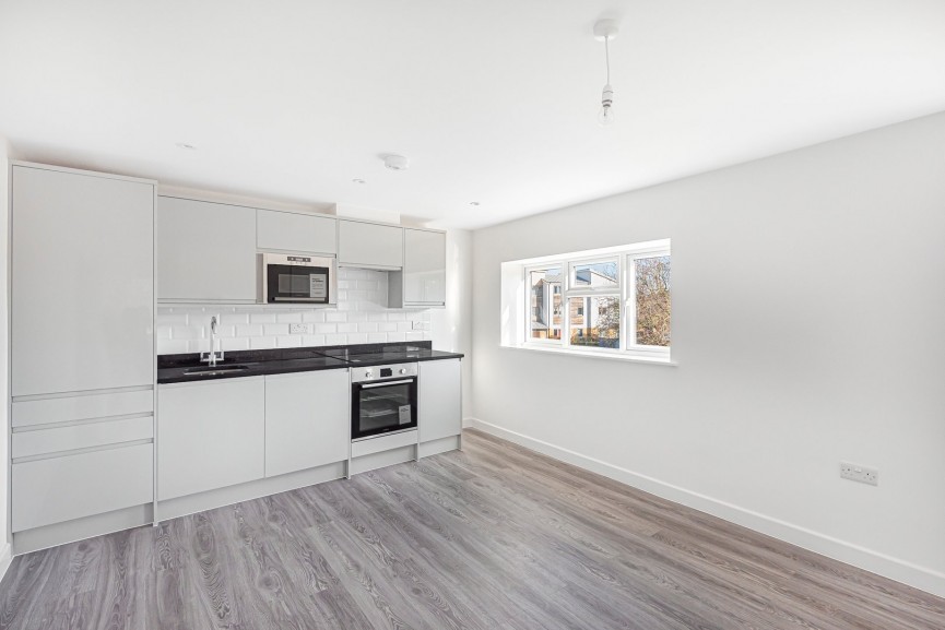 2 bedroom Flat for Sale Milestone Road, Hitchin, Hertfordshire