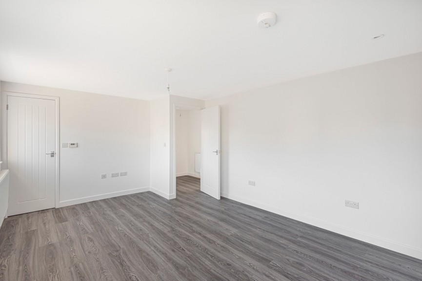 2 bedroom Flat for Sale Milestone Road, Hitchin, Hertfordshire