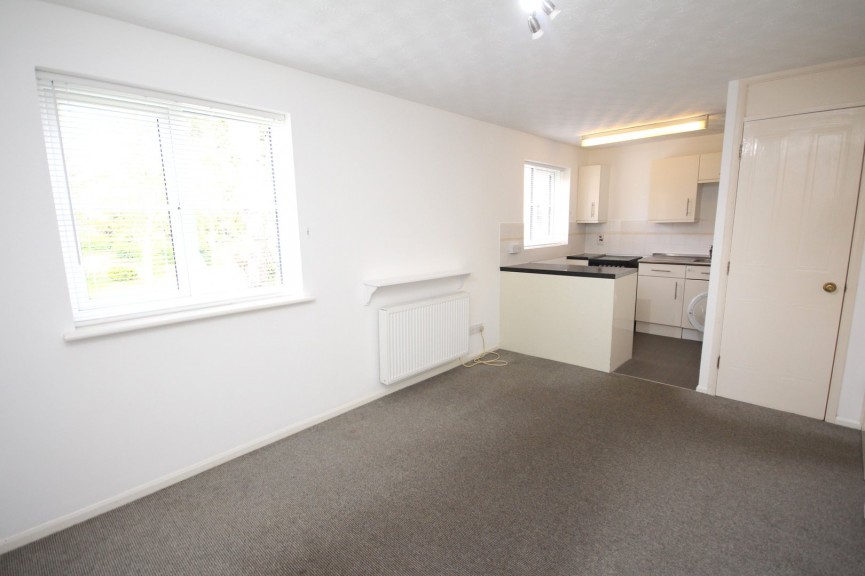 Chagny Close, Letchworth Garden City, Hertfordshire