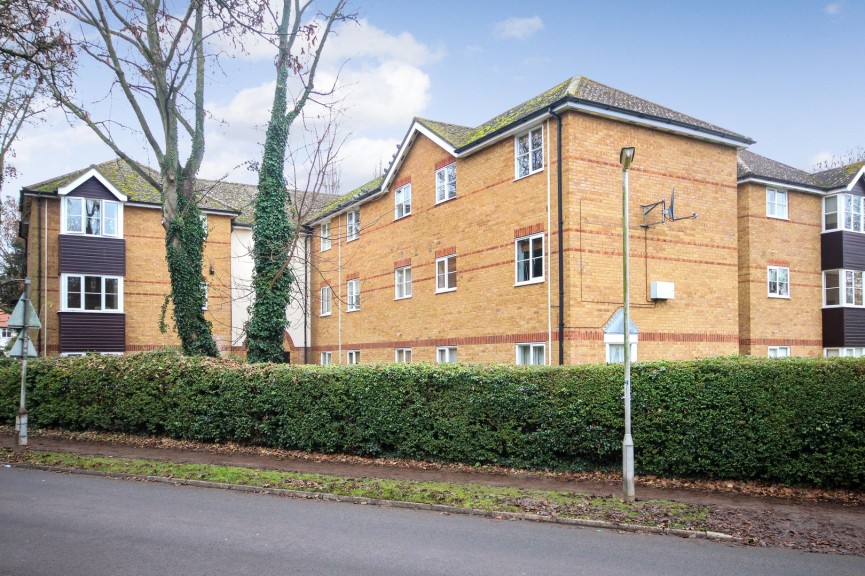 Chagny Close, Letchworth Garden City, Hertfordshire