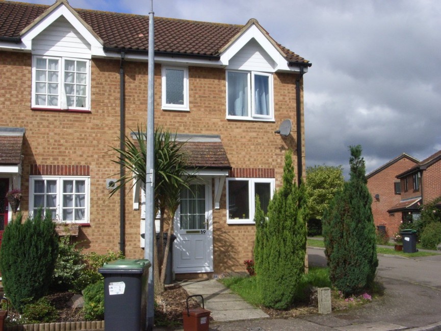 2 bedroom House for Letting Elgar Drive, Shefford, Bedfordshire