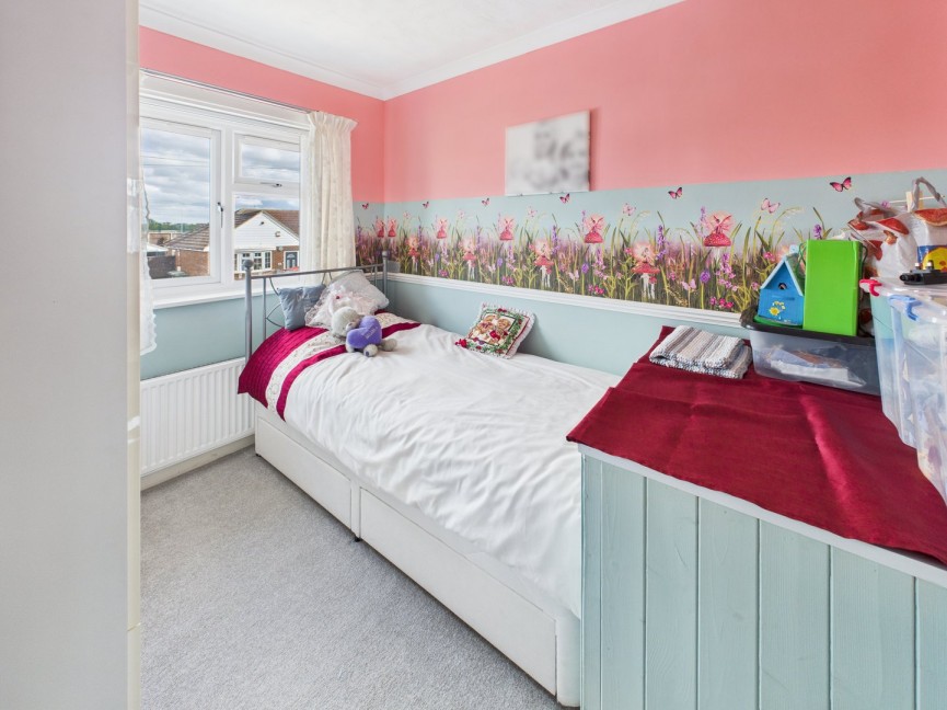 3 bedroom House for Sale Boddington Gardens, Biggleswade, Bedfordshire