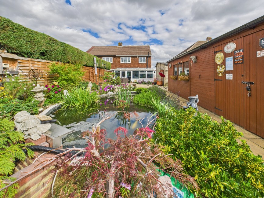 3 bedroom House for Sale Boddington Gardens, Biggleswade, Bedfordshire