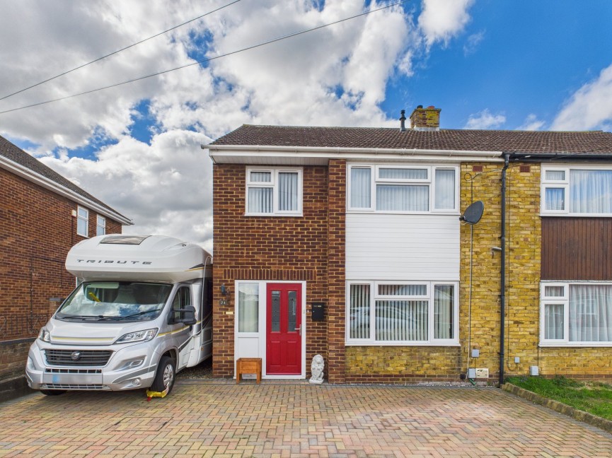 3 bedroom House for Sale Boddington Gardens, Biggleswade, Bedfordshire