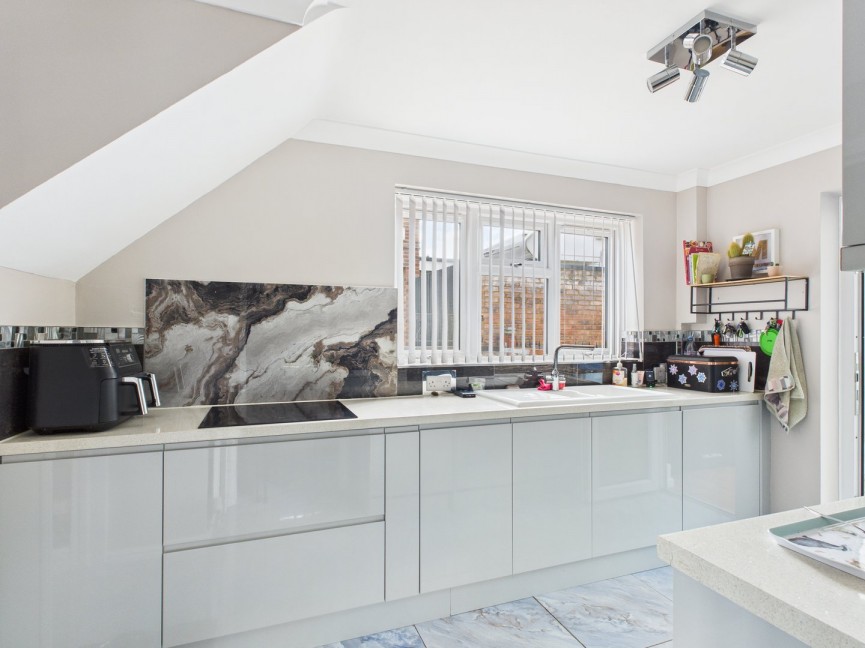 3 bedroom House for Sale Boddington Gardens, Biggleswade, Bedfordshire