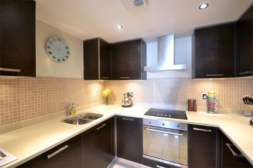 2 bedroom Flat for Letting Bridge Street, Hitchin, Hertfordshire