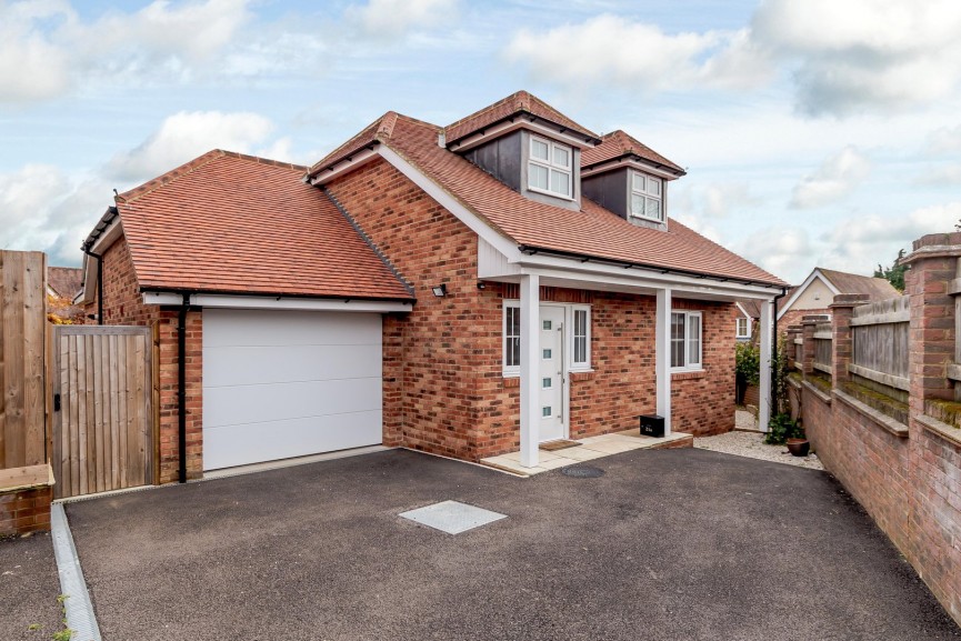 3 bedroom House for Sale Deards Wood, Knebworth, Hertfordshire