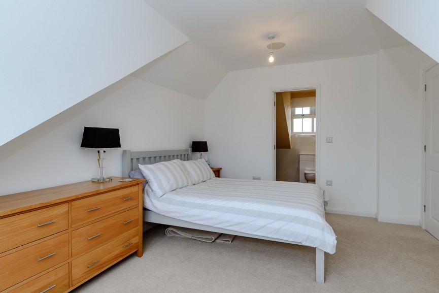 3 bedroom House for Sale Deards Wood, Knebworth, Hertfordshire