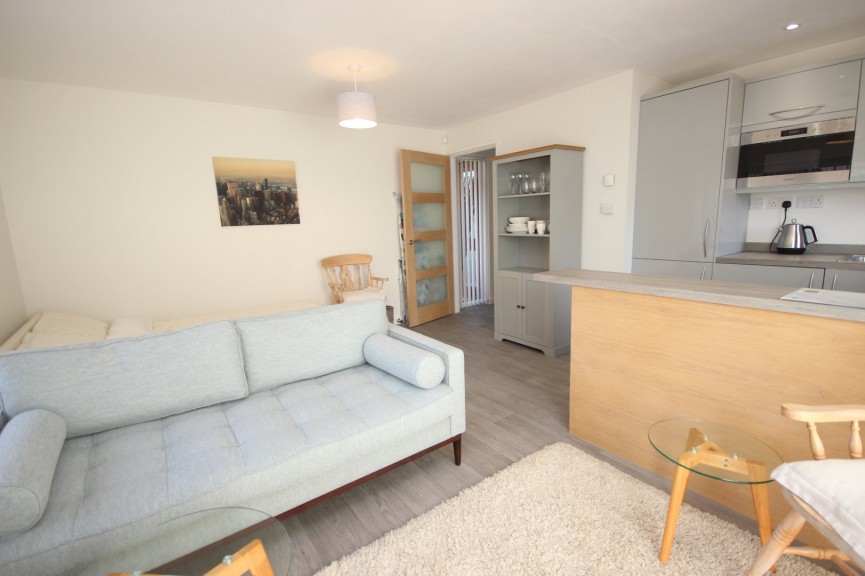 1 bedroom Bungalow for Letting Gravenhurst, Beds