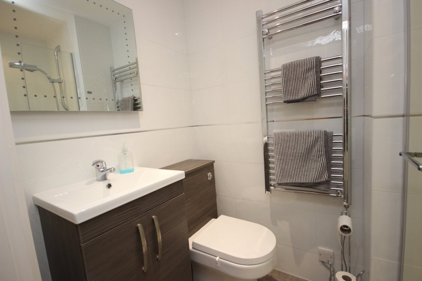 1 bedroom Bungalow for Letting Gravenhurst, Beds