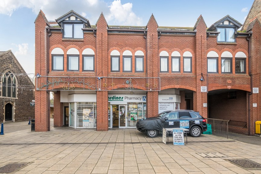 1 bedroom Flat for Sale High Street, Shefford, Bedfordshire