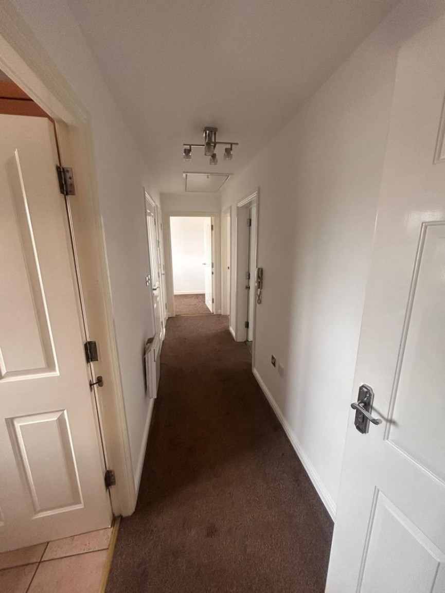 2 bedroom Flat for Letting Crowe Road, Bedford