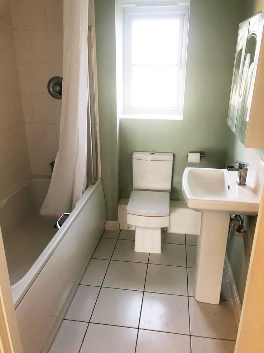 2 bedroom Flat for Letting Crowe Road, Bedford