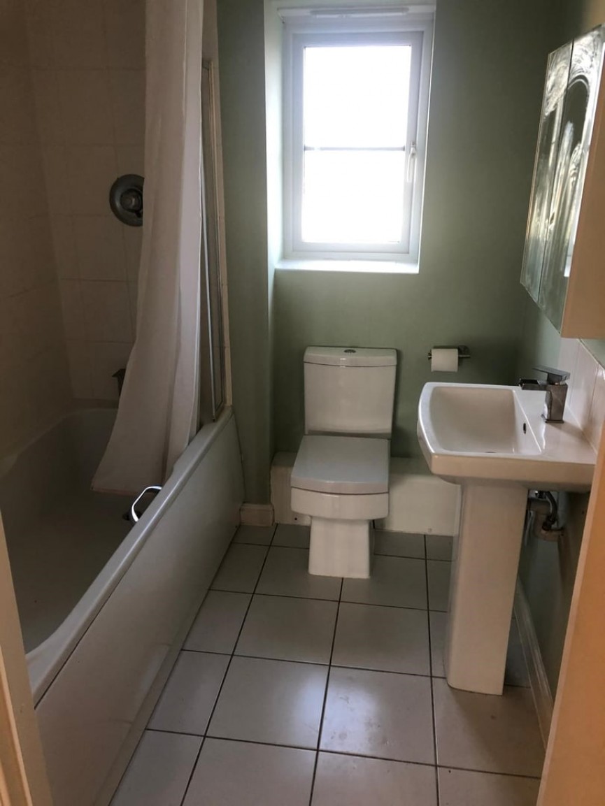 2 bedroom Flat for Letting Crowe Road, Bedford