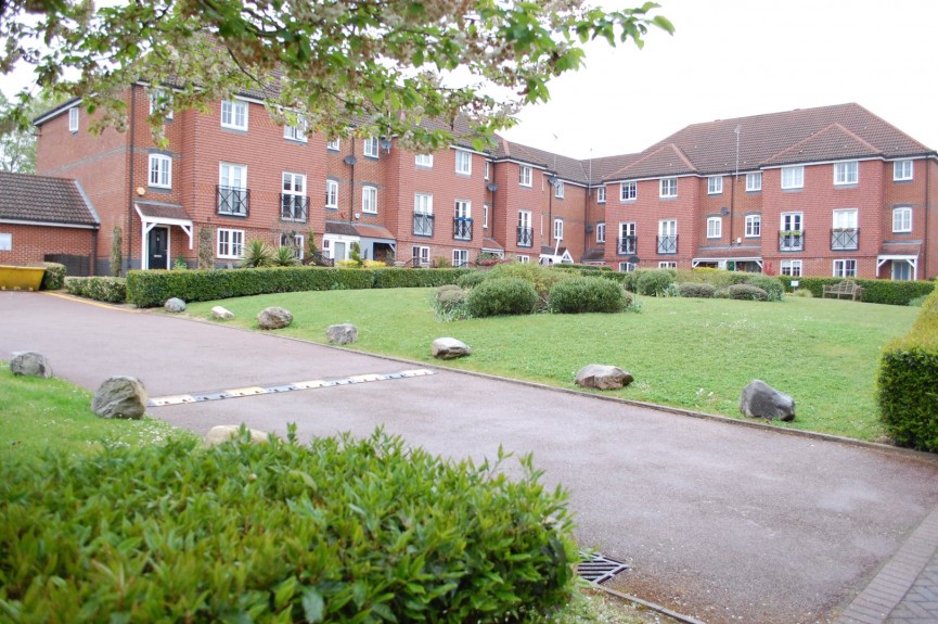 1 bedroom Flat for Sale Node Way Gardens, Welwyn, Hertfordshire