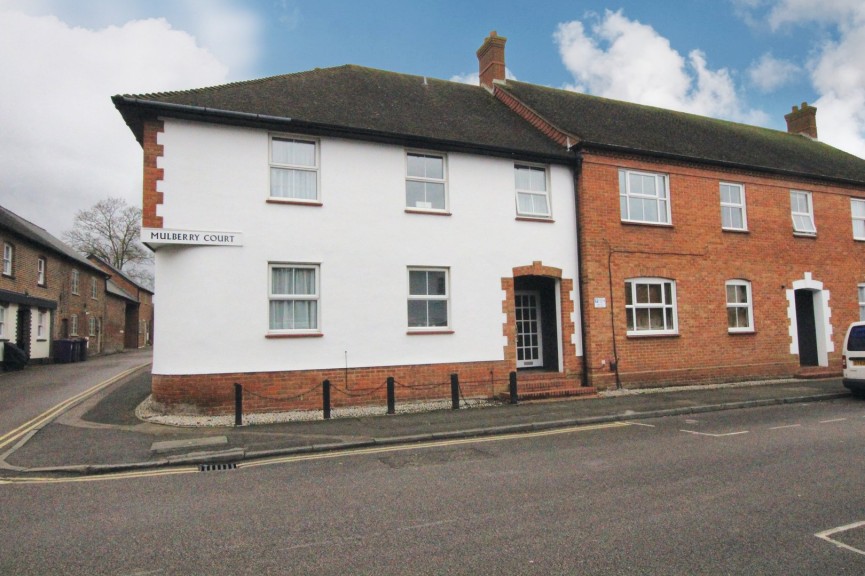 2 bedroom Flat for Sale Church Street, Baldock, Herts