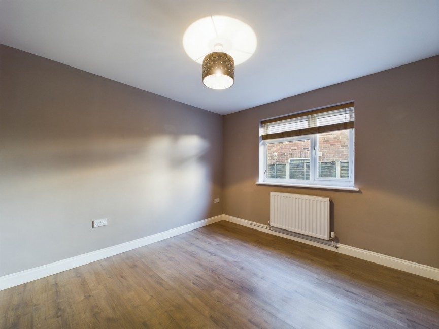 3 bedroom Bungalow for Letting Bedford Road, Hitchin, Hertfordshire