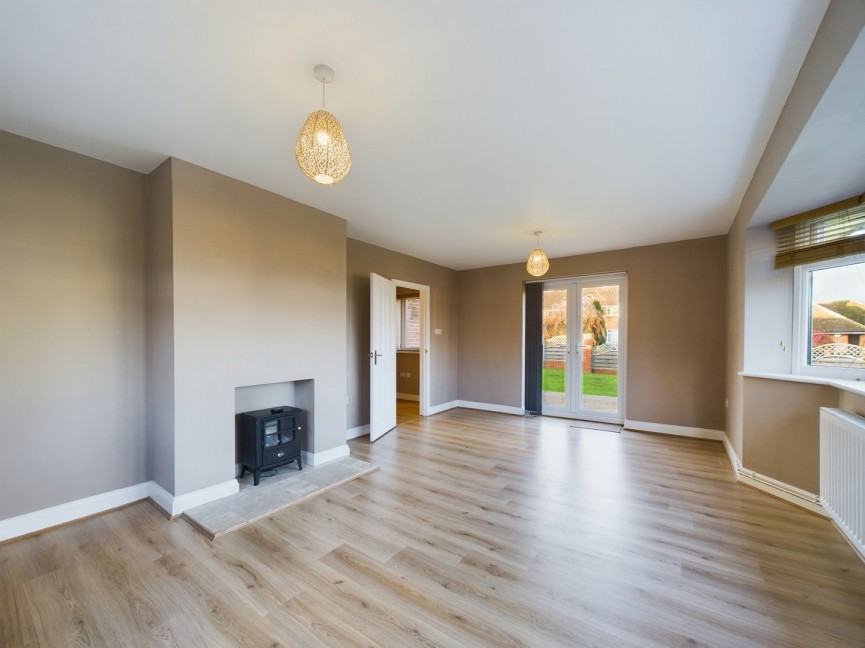 3 bedroom Bungalow for Letting Bedford Road, Hitchin, Hertfordshire